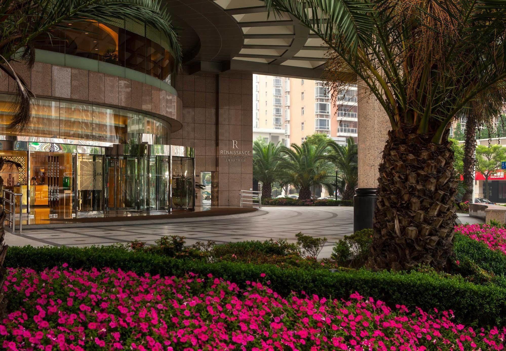 Renaissance Shanghai Pudong Hotel Exterior photo